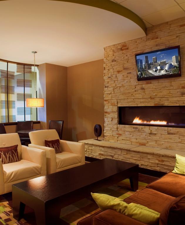 Holiday Inn Olathe Medical Center Экстерьер фото